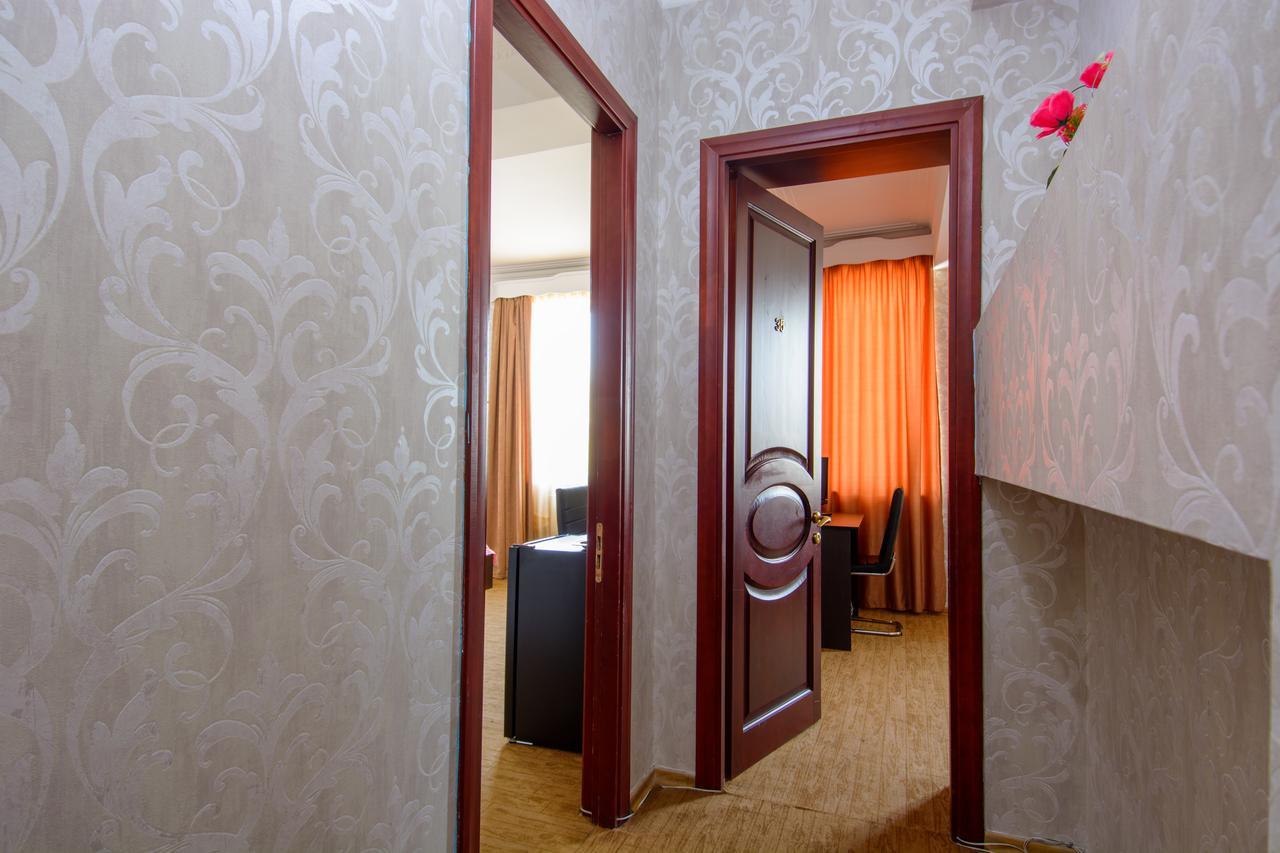 Silk Road Hotel Tbilisi Exteriör bild