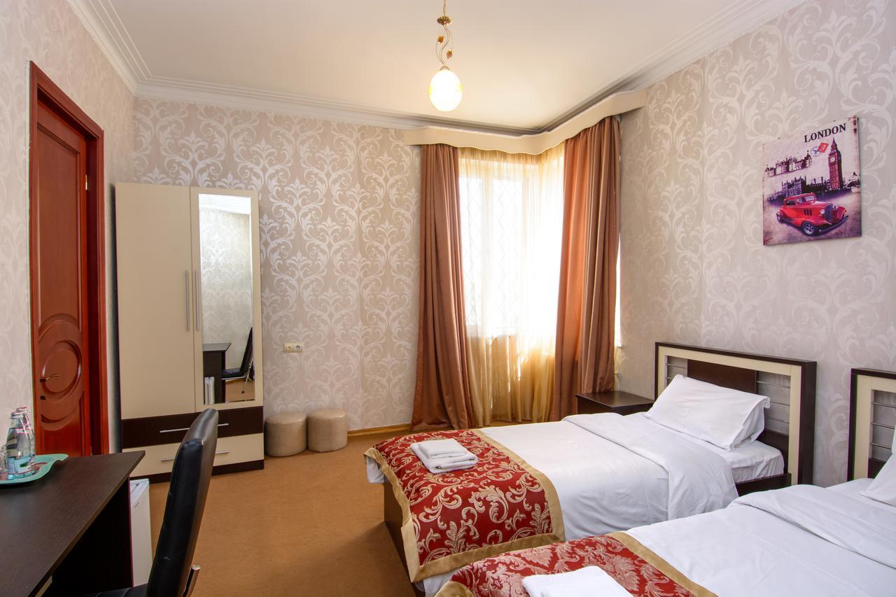 Silk Road Hotel Tbilisi Exteriör bild