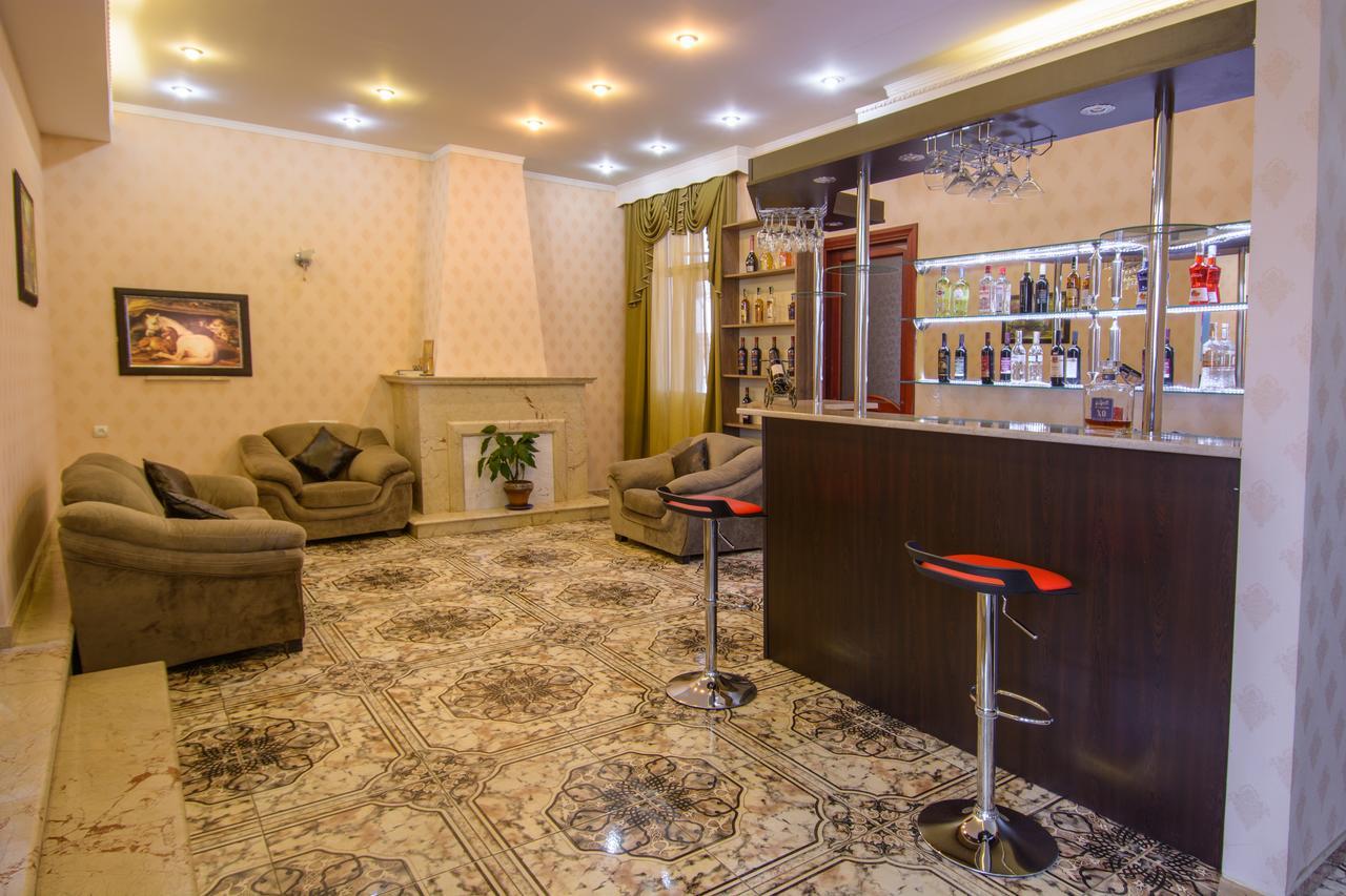 Silk Road Hotel Tbilisi Exteriör bild